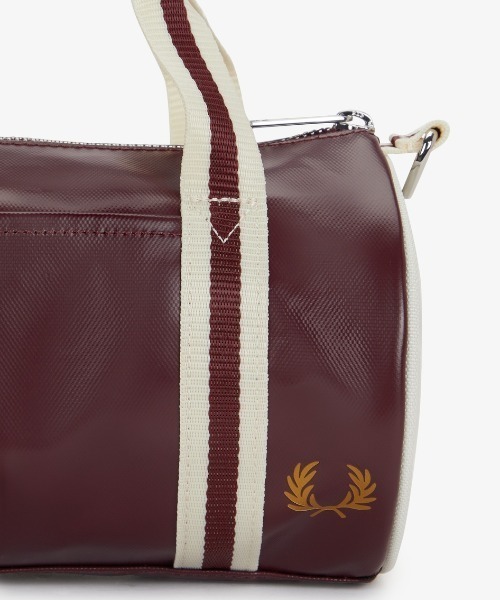 FRED PERRY(フレッドペリー)の「Classic Mini Barrel Bag/クラシックミニバレルバッグ(ショルダーバッグ・レディース・ベージュ/ブラック/マルーン/ライトオリーブ/ダークグリーン/グリーン/ダークネイビー・ONE SIZE)」の21枚目の写真