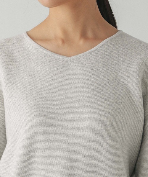 GLOBAL WORK（グローバルワーク）の「スッキレイVネックプルオーバー/250719（ニット/セーター・レディース・ラベンダー/ネイビー/ベージュ/杢グレー/ライトグリーン/グレー系1・XX-LARGE/X-LARGE/LARGE/MEDIUM/SMALL/X-SMALL）」の9枚目の写真