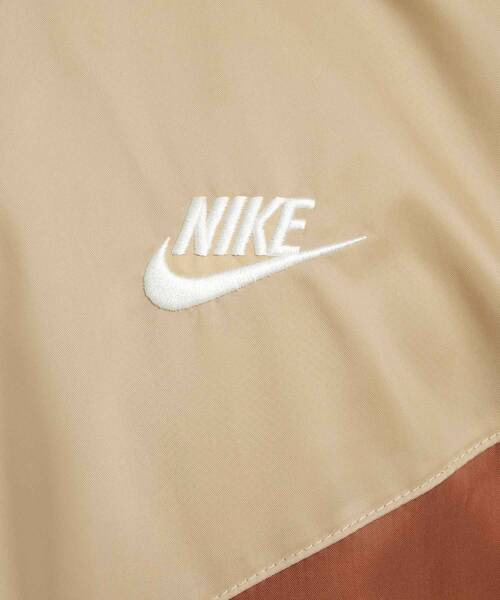 NIKE（ナイキ）の「ナイキ スポーツウェア ウィンドランナー フーデッド ジャケット / Nike Sportswear Windrunner Men's Hooded Jacket DA0002-281 LIGHT BRITISH TAN（マウンテンパーカー・メンズ・ライトブラウン・2XL/L/M/S/XL）」の14枚目の写真