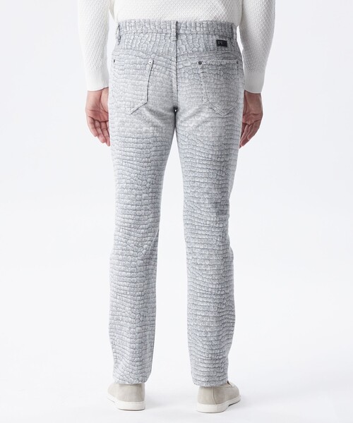 EPOCA UOMO(エポカウォモ)の「クロコダイルデニムパンツ(デニムパンツ・メンズ・ネイビー/オフホワイト・46/48)」の8枚目の写真