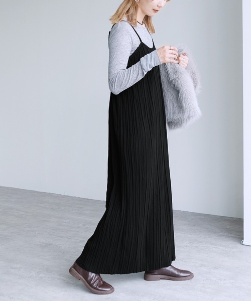 セール】迷わず着れる！大人のプリーツキャミワンピース（ワンピース