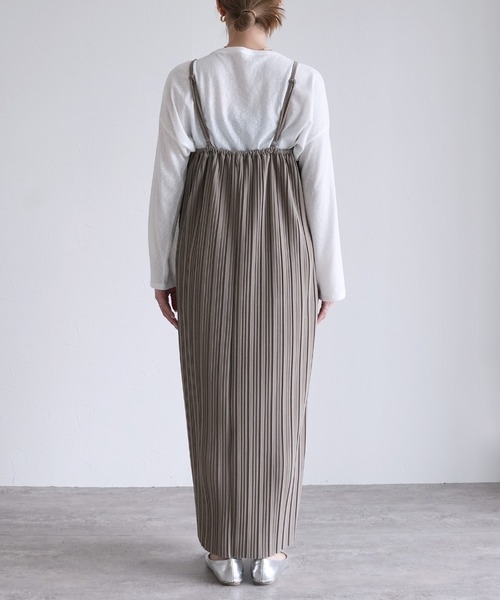 reca（レカ）の「迷わず着れる！大人のプリーツキャミワンピース（ワンピース・レディース・ブラック/グレイッシュベージュ/ゼブラ/ブラウン系その他/チャコールグレー・L/M）」の15枚目の写真