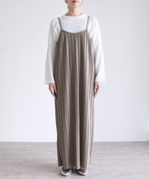 セール】迷わず着れる！大人のプリーツキャミワンピース（ワンピース