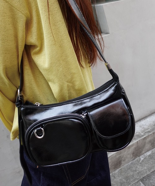 CORNERS(コーナーズ)の「ダブルポケットショルダーバッグ(ショルダーバッグ・レディース・ブラック/ベージュ・FREE)」の18枚目の写真