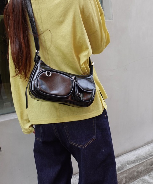 CORNERS(コーナーズ)の「ダブルポケットショルダーバッグ(ショルダーバッグ・レディース・ブラック/ベージュ・FREE)」の20枚目の写真