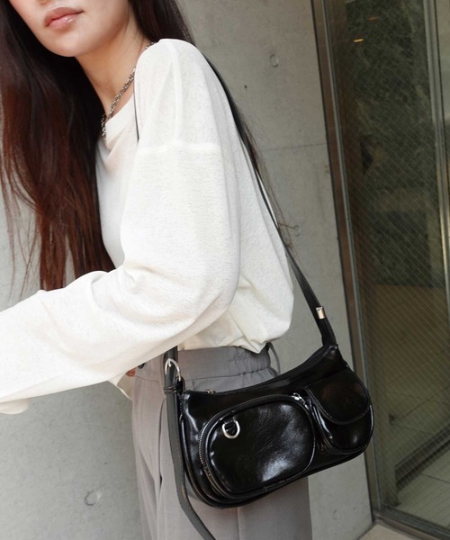 CORNERS(コーナーズ)の「ダブルポケットショルダーバッグ(ショルダーバッグ・レディース・ブラック/ベージュ・FREE)」の8枚目の写真