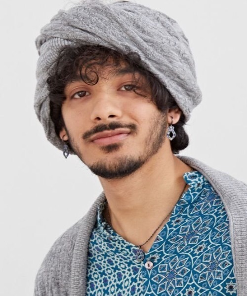 チャイハネ(チャイハネ)の「【チャイハネ】ミナレッドMEN'Sピアス(ピアス(両耳用)・メンズ・ブラック×レッド/マルチ/レッド/ブラウン/レインボー/グリーン/ターコイズブルー/ブルー/ブラック/パープル・FREE)」の13枚目の写真