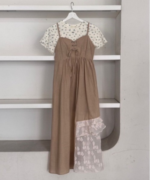 idem（イデム）の「lace up docking onepiece／レースアップドッキングワンピース（ワンピース・レディース・ベージュ/テラコッタ・FREE）」の17枚目の写真