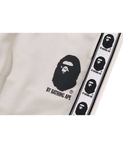 A BATHING APE(アベイシングエイプ)の「BAPE RELAXED FIT TRACK PANTS(その他パンツ・メンズ・ブラック/アイボリー・X-LARGE/MEDIUM/XX-LARGE/LARGE/SMALL)」の7枚目の写真