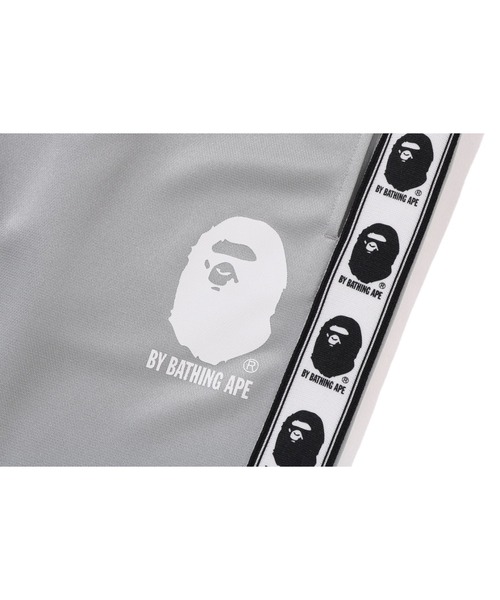 A BATHING APE(アベイシングエイプ)の「BAPE RELAXED FIT TRACK PANTS(その他パンツ・メンズ・ブラック/アイボリー・X-LARGE/MEDIUM/XX-LARGE/LARGE/SMALL)」の9枚目の写真