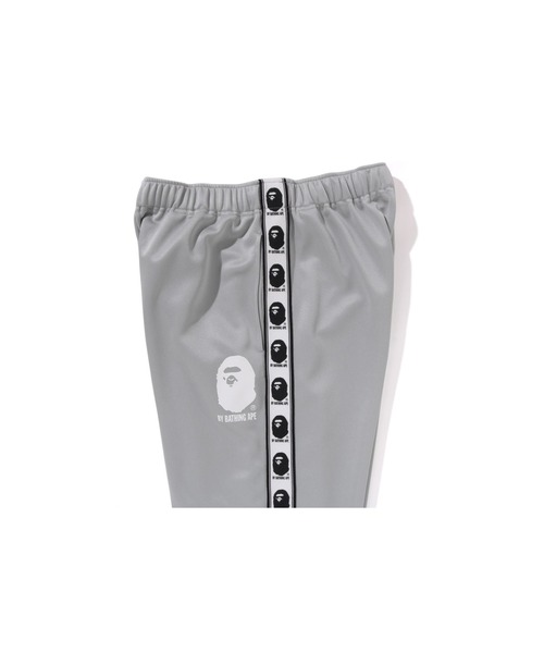 A BATHING APE(アベイシングエイプ)の「BAPE RELAXED FIT TRACK PANTS(その他パンツ・メンズ・ブラック/アイボリー・X-LARGE/MEDIUM/XX-LARGE/LARGE/SMALL)」の12枚目の写真