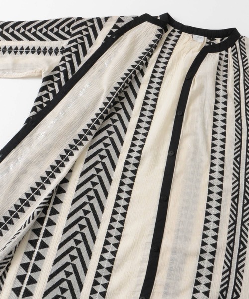 URBAN RESEARCH DOORS(アーバンリサーチドアーズ)の「ジャガード柄ガウンワンピース(ワンピース・レディース・ナチュラル・MEDIUM)」の21枚目の写真
