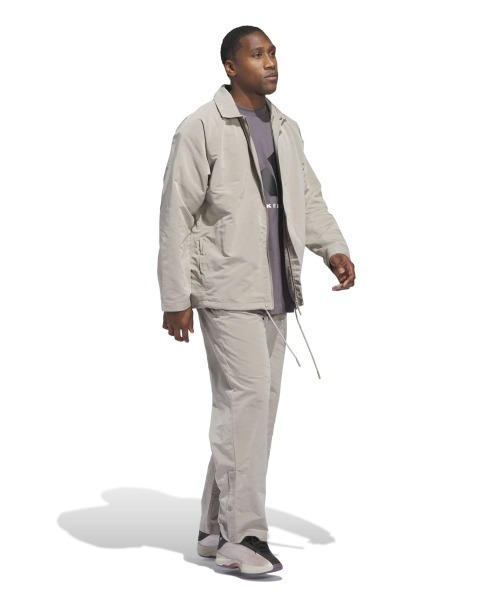 adidas(アディダス)の「adidas BASKETBALL COACH JACKET(アディダス バスケットボール コーチジャケット(ジェンダーニュートラル))(ナイロンジャケット・メンズ・ベージュ系・MEDIUM/LARGE/X-LARGE)」の5枚目の写真