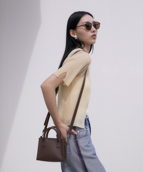 somlu.(ソンムル)の「【somlu.】スクエアミニショルダーバッグ(ショルダーバッグ・レディース・ブラウン/ブラック・FREE)」の18枚目の写真