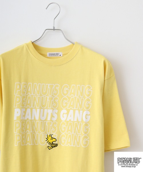 PEANUTS(ピーナッツ)の「PEANUTS ロゴ柄へビーウエイトドロップショルダーTシャツ(Tシャツ/カットソー・メンズ・オフホワイト/ネイビー/イエロー/レッド・S/M/L/LL)」の4枚目の写真