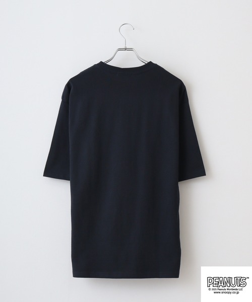 PEANUTS(ピーナッツ)の「PEANUTS ロゴ柄へビーウエイトドロップショルダーTシャツ(Tシャツ/カットソー・メンズ・オフホワイト/ネイビー/イエロー/レッド・S/M/L/LL)」の16枚目の写真