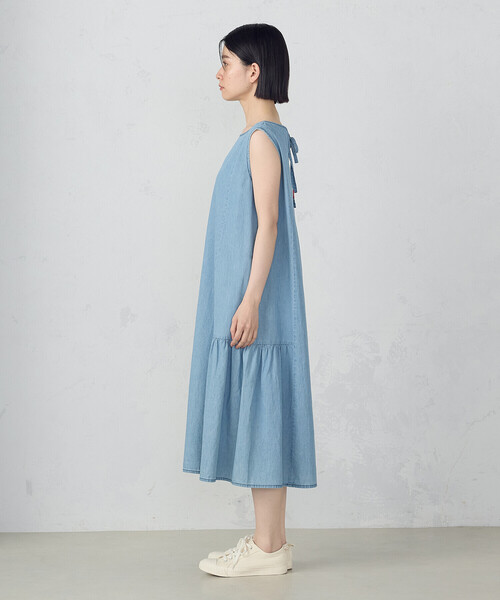 ONIGIRI（オニギリ）の「デイリーリラックス ノースリーブワンピース デニム（ワンピース・レディース・サックスブルー/ネイビー・MEDIUM/LARGE）」の12枚目の写真