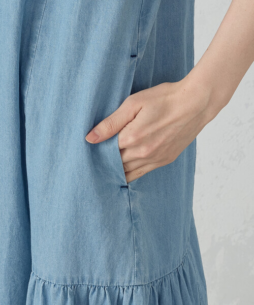 ONIGIRI（オニギリ）の「デイリーリラックス ノースリーブワンピース デニム（ワンピース・レディース・サックスブルー/ネイビー・MEDIUM/LARGE）」の17枚目の写真