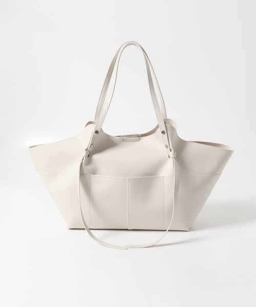 SENSE OF PLACE by URBAN RESEARCH(センスオブプレイスバイアーバンリサーチ)の「アウトポケットトートバッグ(トートバッグ・レディース・アイボリー/ブラック/ベージュ・ONE)」の8枚目の写真