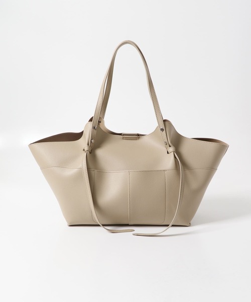 SENSE OF PLACE by URBAN RESEARCH(センスオブプレイスバイアーバンリサーチ)の「アウトポケットトートバッグ(トートバッグ・レディース・アイボリー/ブラック/ベージュ・ONE)」の10枚目の写真