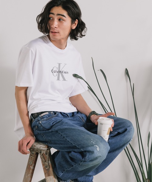 Calvin Klein（カルバン・クライン）の「Calvin Klein/カルバンクライン SS HERO MONOLOGO TEE 20S 半袖Tシャツ プリントTシャツ ロゴT クルーネック メンズ レディース 2026年 夏  夏服（Tシャツ/カットソー・メンズ・ホワイト/ブラック・XL/L/M/S）」の8枚目の写真
