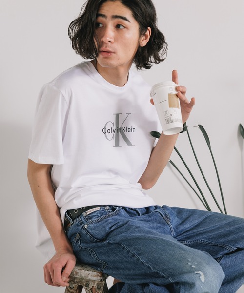 Calvin Klein（カルバン・クライン）の「Calvin Klein/カルバンクライン SS HERO MONOLOGO TEE 20S 半袖Tシャツ プリントTシャツ ロゴT クルーネック メンズ レディース 2026年 夏  夏服（Tシャツ/カットソー・メンズ・ホワイト/ブラック・XL/L/M/S）」の18枚目の写真