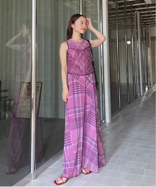 MEDI STRAIN CHECK DRESS