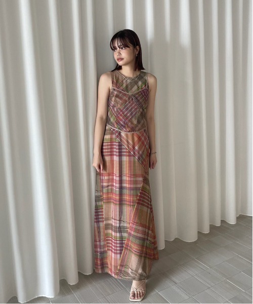 女の子向けプレゼント集結 MEDI STRAIN CHECK DRESS（ワンピース）｜Ameri（アメリ）の ワンピース