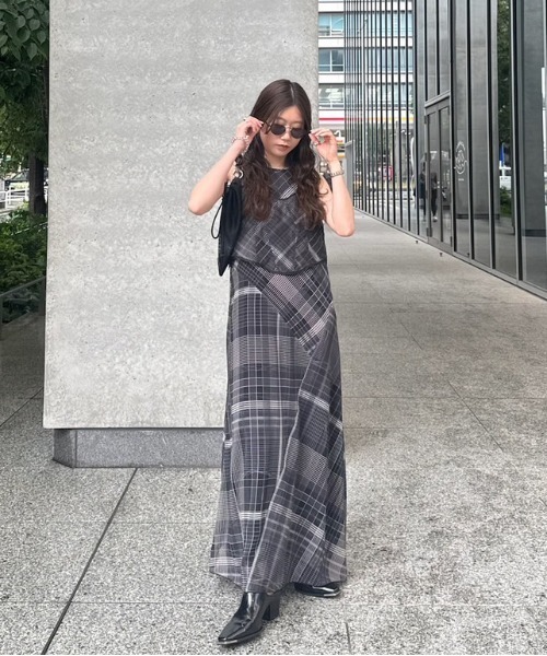 MEDI STRAIN CHECK DRESS（ワンピース）｜Ameri（アメリ）の