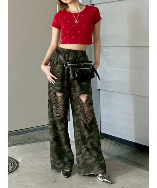 EVRIS（エヴリス）の「エンブロイダリーショートTシャツ（Tシャツ/カットソー・レディース・レッド/ホワイト/ブラック/カーキ・FREE）」の8枚目の写真