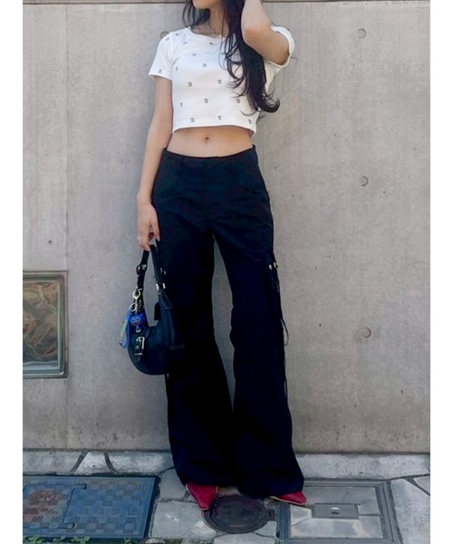 EVRIS（エヴリス）の「エンブロイダリーショートTシャツ（Tシャツ/カットソー・レディース・レッド/ホワイト/ブラック/カーキ・FREE）」の15枚目の写真