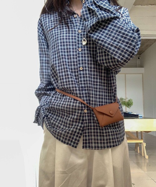 Chiina（チーナ）の「Chiina / 4Way ショルダーミニポーチ（ショルダーバッグ・レディース・ブラック/ライトブルー/キャメル/ブラウン/ホワイト/レッド/ベージュ・FREE）」の6枚目の写真