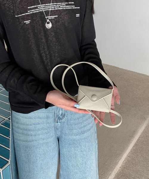 Chiina（チーナ）の「Chiina / 4Way ショルダーミニポーチ（ショルダーバッグ・レディース・ブラック/ライトブルー/キャメル/ブラウン/ホワイト/レッド/ベージュ・FREE）」の8枚目の写真