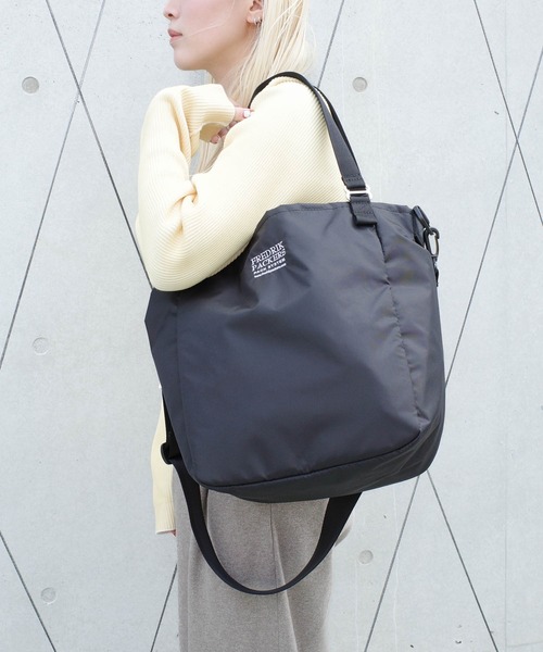 FREDRIK PACKERS（フレドリックパッカーズ）の「『FREDRIK PACKERS』 210D+600D MISSION TOTE(S) ミッション トートバッグ Sサイズ（トートバッグ・メンズ・ブラック/ベージュ/チャコールグレー・FREE）」の17枚目の写真