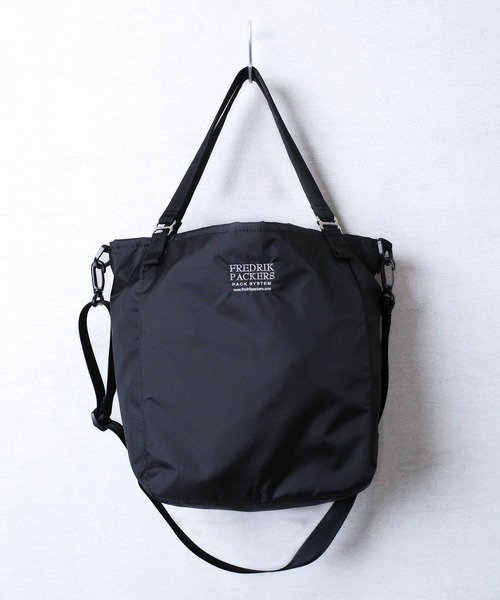 FREDRIK PACKERS（フレドリックパッカーズ）の「『FREDRIK PACKERS』 210D+600D MISSION TOTE(S) ミッション トートバッグ Sサイズ（トートバッグ・メンズ・ブラック/ベージュ/チャコールグレー・FREE）」の4枚目の写真