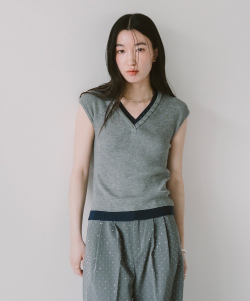 DRWCYS(ドロシーズ)の「レイヤードライクリブトップス(ニット/セーター・レディース・アイボリー/グレー・FREE)」の15枚目の写真