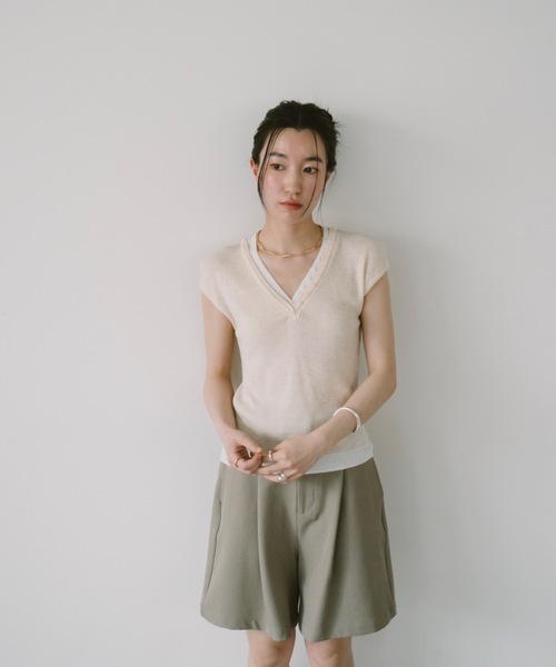 DRWCYS(ドロシーズ)の「レイヤードライクリブトップス(ニット/セーター・レディース・アイボリー/グレー・FREE)」の12枚目の写真