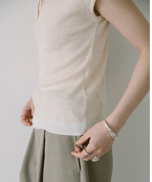 DRWCYS(ドロシーズ)の「レイヤードライクリブトップス(ニット/セーター・レディース・アイボリー/グレー・FREE)」の9枚目の写真