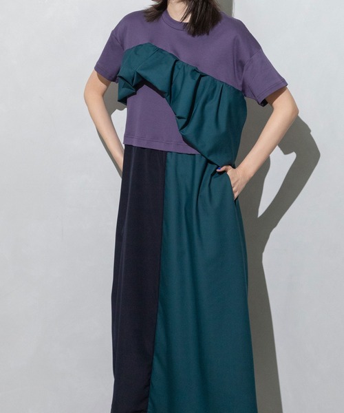 MARECHAL TERRE(マルシャルテル)の「ジョイントフリルワンピース(ワンピース・レディース・ブラック/ダークパープル/カーキ/ネイビー・MEDIUM)」の4枚目の写真
