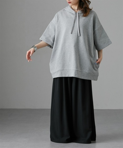 Soiunique（スワユニーク）の「綿１００％厚手素材ゆったりサイズフード付き半袖パーカー　［Soiunique］（パーカー・レディース・イエロー系/杢グレー/ブラック・S～Ｍ/L～LL）」の11枚目の写真