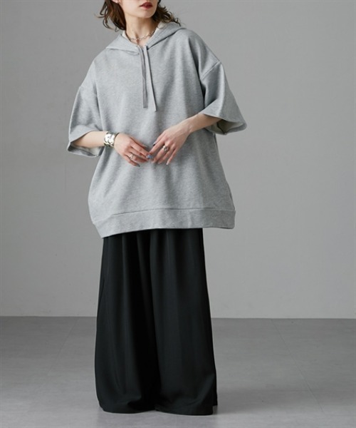 Soiunique（スワユニーク）の「綿１００％厚手素材ゆったりサイズフード付き半袖パーカー　［Soiunique］（パーカー・レディース・イエロー系/杢グレー/ブラック・S～Ｍ/L～LL）」の12枚目の写真