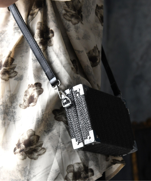 neos（ネオス）の「【neos】合成皮革 ミニ トランク型 ショルダー バッグ（ショルダーバッグ・メンズ・A/B/C・FREE）」の6枚目の写真