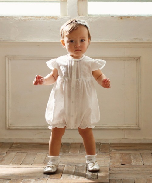 10mois(ディモワ)の「【10mois(ディモワ)】レースロンパース 60cm・70cm・80cm(ロンパース・キッズ・ホワイト/ピンク・80cm/70cm/60cm)」の1枚目の写真