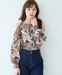 Andemiu（アンデミュウ）の「リーフガラースリットブラウス494115（シャツ/ブラウス）」