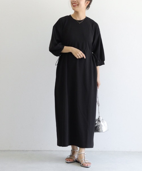 Pierrot(ピエロ)の「ウエストドロストデザインワンピース(ワンピース・レディース・ブラック/チャコール・PM/M/L)」の20枚目の写真