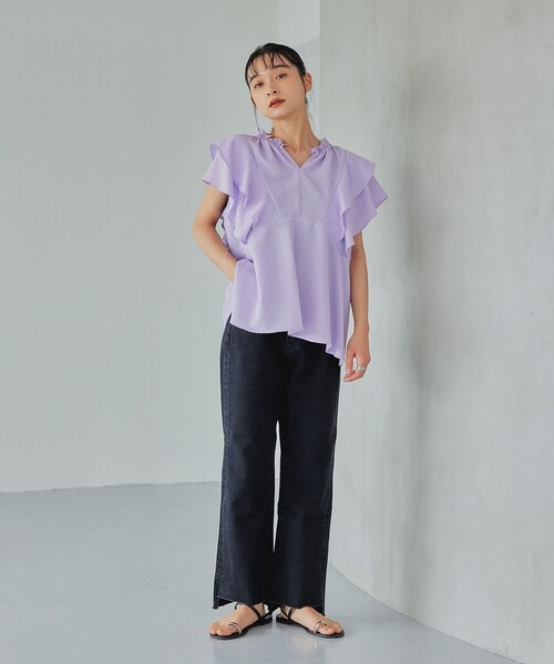 EMMEL REFINES(エメルリファインズ)の「<EMMEL REFINES>EM ネックフリル フレア ブラウス(シャツ/ブラウス・レディース・ホワイト/ブラック/ライラック・FREE)」の6枚目の写真