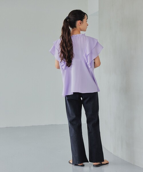 EMMEL REFINES(エメルリファインズ)の「<EMMEL REFINES>EM ネックフリル フレア ブラウス(シャツ/ブラウス・レディース・ホワイト/ブラック/ライラック・FREE)」の7枚目の写真