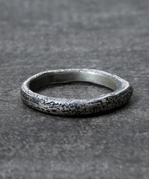 GILD(ギルド)の「GILD ギルド / Curved top atypical narrow ring シルバー925エイティピカルナローリング / G251-RI03(リング・メンズ・シルバー/プラチナム/ゴールド・11号/9号/7号/21号/19号/17号/15号/13号)」の13枚目の写真