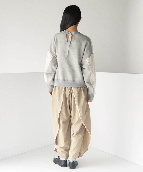 mintdesigns（ミントデザインズ）の「FEATHER LACE SWEAT（スウェット・レディース・グレー/ホワイト・ONESIZE）」の5枚目の写真