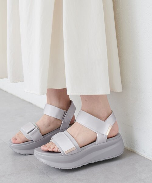 natural couture（ナチュラルクチュール）の「サテンテープスポサン（その他シューズ・レディース・グレー/ブラック/ベージュ・LARGE/MEDIUM/SMALL/X-LARGE）」の4枚目の写真